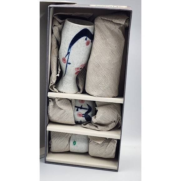 Vintage New in box Sake set 8 pieces Made Made in Japan - Picture 1 of 12